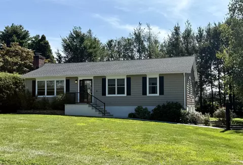 9 Coventry Pl, Norwalk, CT 06854