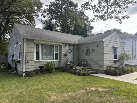 112 Delaware Ave, Waterbury, CT 06708