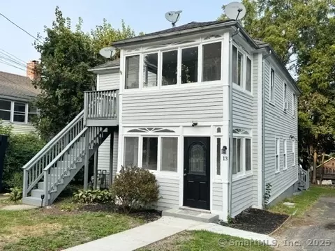11 Woodbine St, Bristol, CT 06010