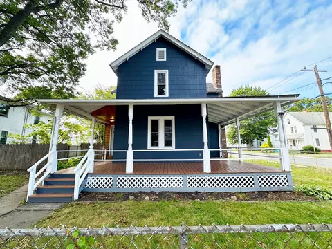 47 Elm St, East Hartford, CT 06108