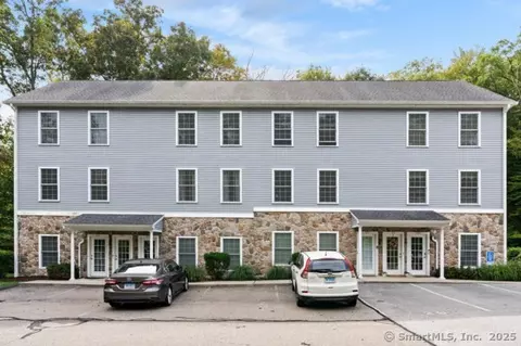 28 Armstrong Rd #D32, Coventry, CT 06238