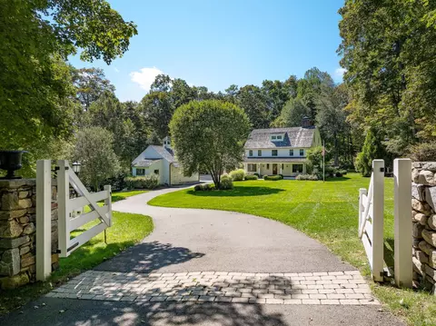 28 Wells Hill Rd, Weston, CT 06883