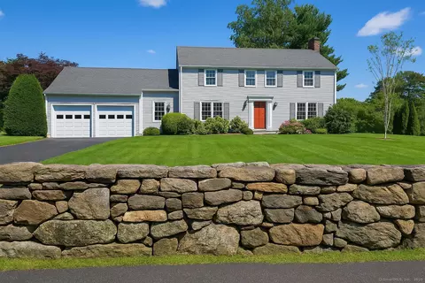 118 Strawberry Hill Ave, Norwalk, CT 06851