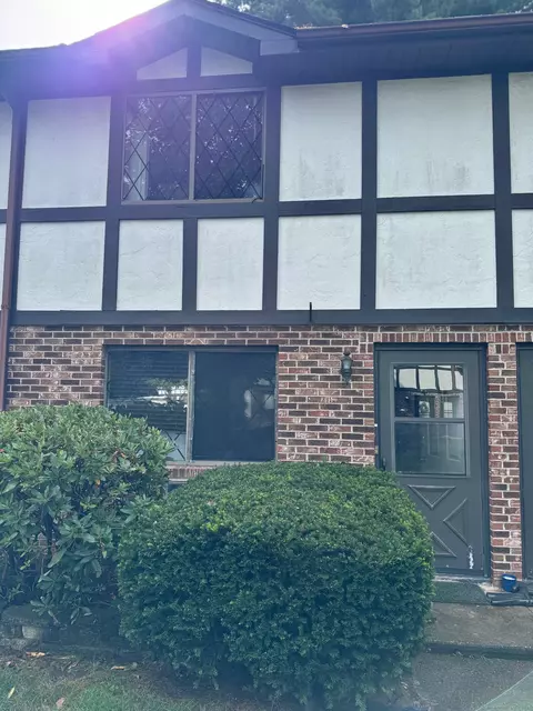 2 Branch Rd #6F, Thomaston, CT 06787