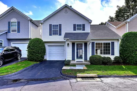40 Oenoke Pl #5, Stamford, CT 06907