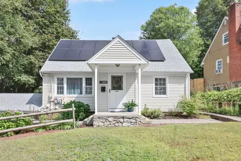 111 Willcox St, Bristol, CT 06010