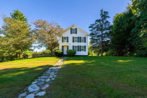 101 Child Hill Rd, Woodstock, CT 06281