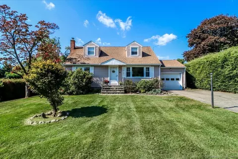 8 Great Meadow Rd, Danbury, CT 06811