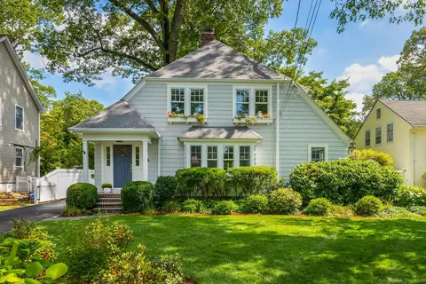 15 Sunnyside Ave, Darien, CT 06820