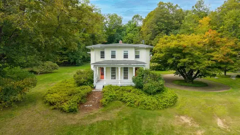 1301 Monroe Tpke, Monroe, CT 06468