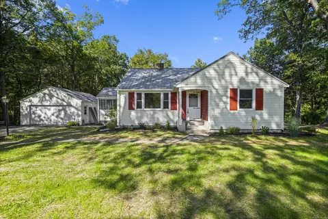 1039 Ratley Rd, Suffield, CT 06093