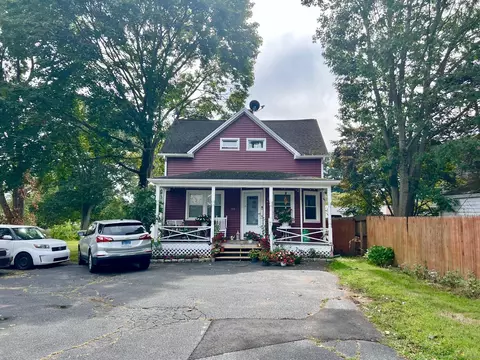 303 Villa Ave, Fairfield, CT 06825