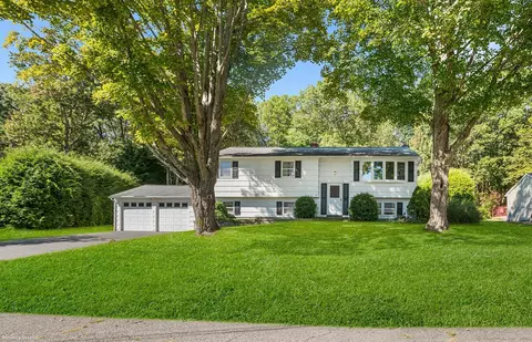 21 Glen Cir, Seymour, CT 06483