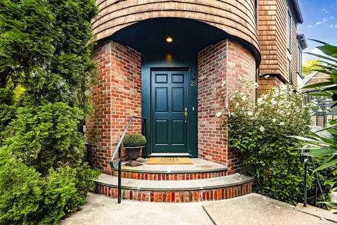 23 Mead St, New Canaan, CT 06840