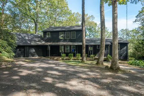 118 Lake Dr, Bethlehem, CT 06751