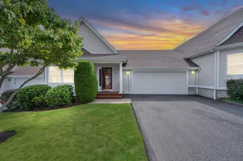 234 Summerfield Gdns #234, Shelton, CT 06484