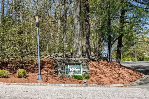 125 Warner Hill Rd #3, Stratford, CT 06614