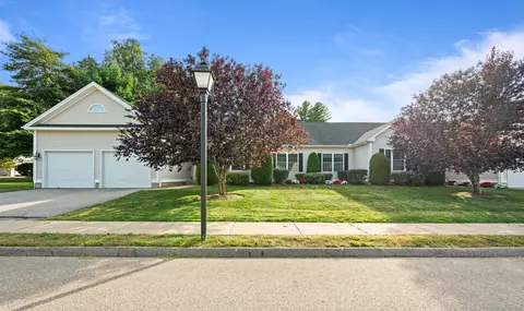 15 Village Ct #15, Colchester, CT 06415