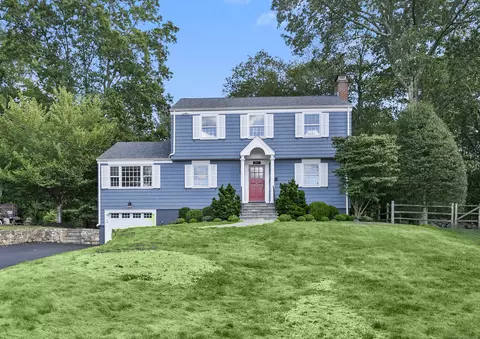 245 Taunton Rd, Fairfield, CT 06824