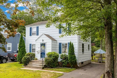87 Dale Rd, Wethersfield, CT 06109 photo 1