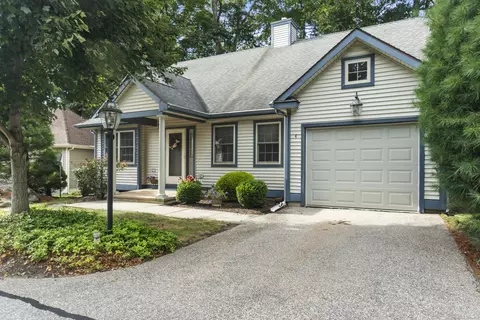 4 Thistledown Ln #4, Niantic, CT 06357