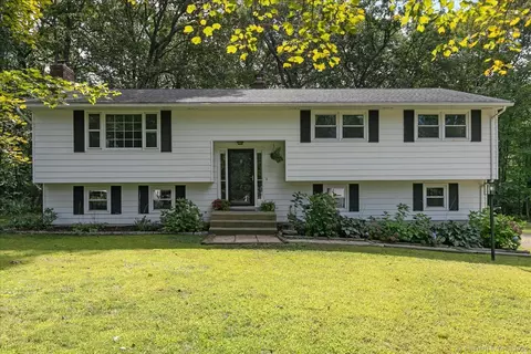 80 Grabherr Rd, Thomaston, CT 06787