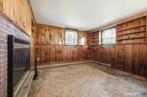 Living - 15 Lin Sal St, Windsor Locks, CT 06096 photo 5 of 6