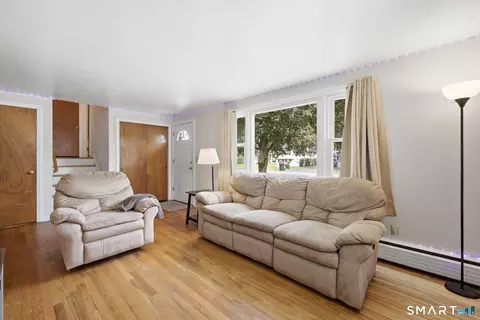 Living - 15 Lin Sal St, Windsor Locks, CT 06096 photo 1 of 6