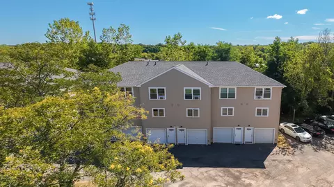 1243 East St #F, New Britain, CT 06053