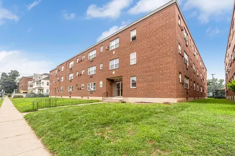 24 Merrill St #C5, Hartford, CT 06106