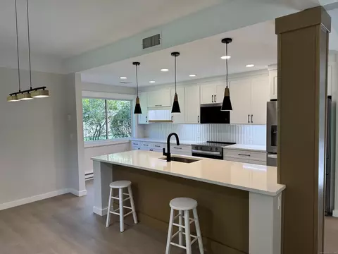 623 Heritage Vlg #B, Southbury, CT 06488