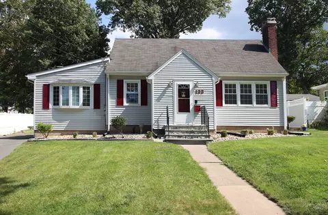 133 Helaine Rd, Manchester, CT 06042