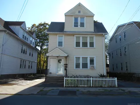 684 Washington Ave, West Haven, CT 06516
