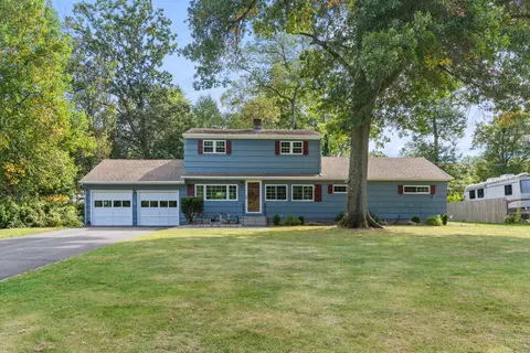 240 Timber Ln, Cheshire, CT 06410
