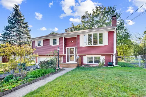 34 Gayle Dr, Bristol, CT 06010