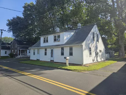 82 S Water St, East Windsor, CT 06088