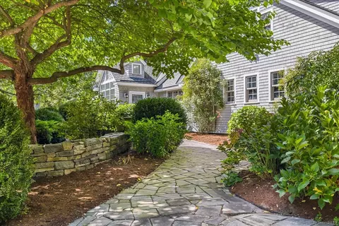 53 Elys Ferry Rd, Lyme, CT 06371