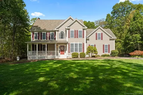 8 Linnea Ln, Killingworth, CT 06419