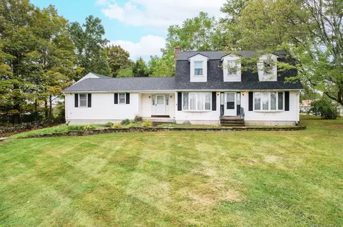 921 Buckingham St, Watertown, CT 06795