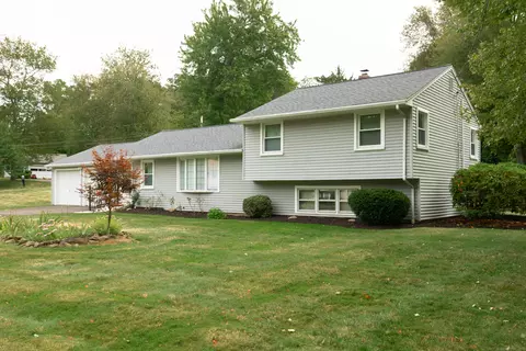 112 Quigley Rd, Wallingford, CT 06492