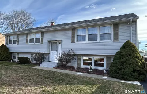 47 Williamson Rd, Hamden, CT 06517