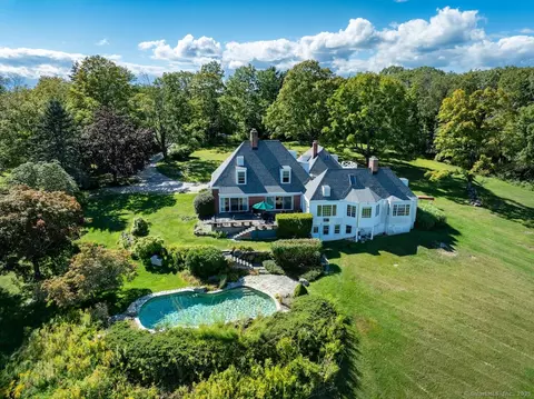 152 East St, Sharon, CT 06069