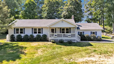 6 Bull Hill Rd, Colchester, CT 06415