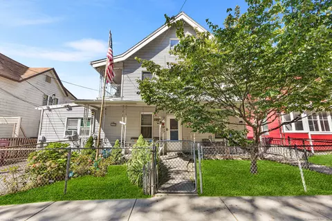 196 N Main St, Naugatuck, CT 06770