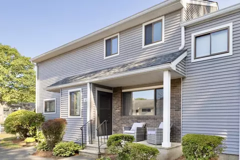 161 Shagbark Dr #161, Derby, CT 06418