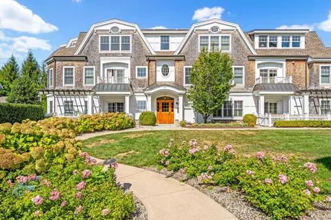 103 Main St #1103, Stonington, CT 06378