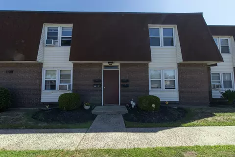 117 Kenneth St #B, East Haven, CT 06512