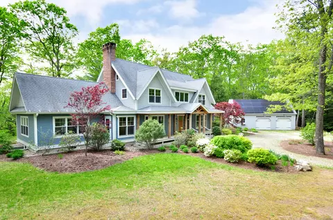 30 Holcomb Rdg, Granby, CT 06090