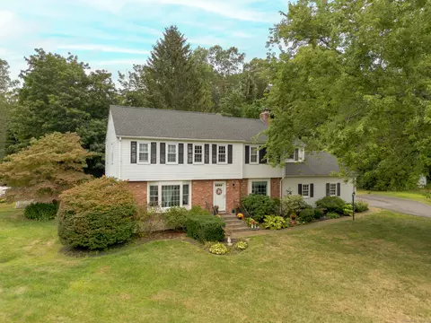 31 Iris Ct, Cheshire, CT 06410