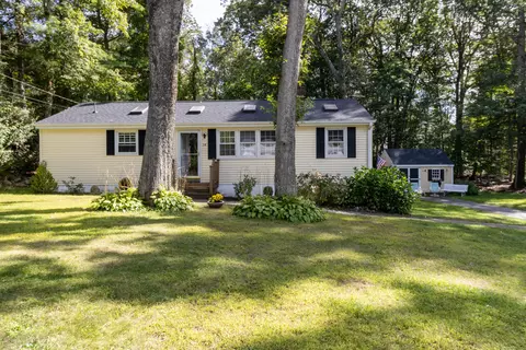 34 Spafford Dr, Lebanon, CT 06249